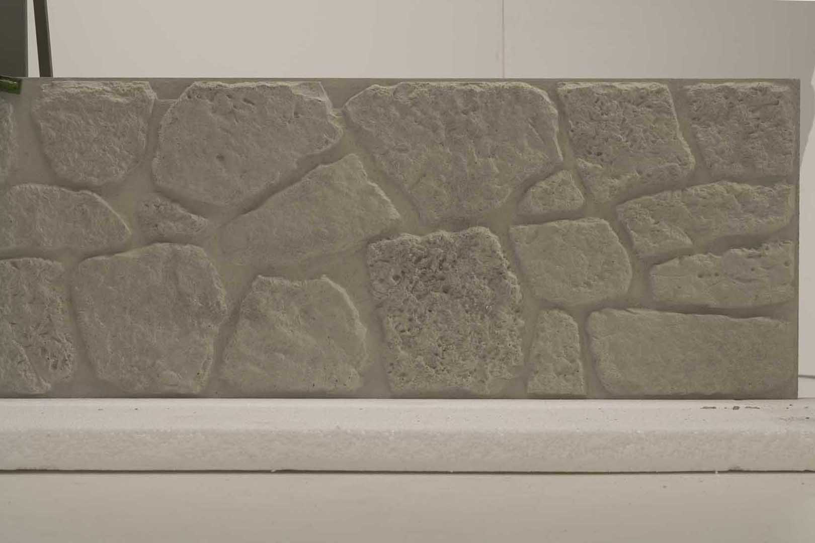Pannello decorativo effetto finta pietra Aosta in polistirolo